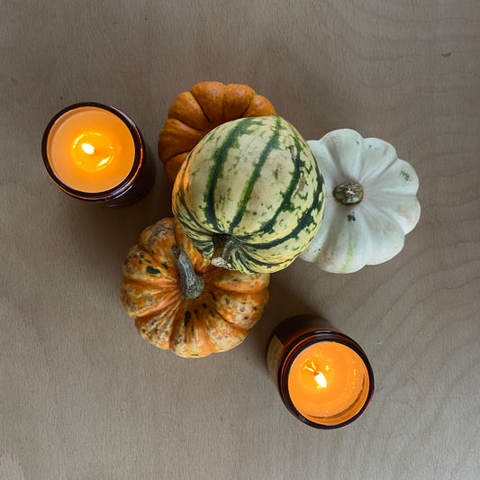 Which Essential Oils Are Best to Burn in Candles This Autumn?